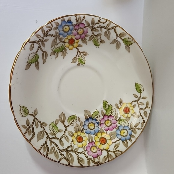 Delphine Fine Bone China Cup and Saucer FLOWERS England - Picture 2 of 8